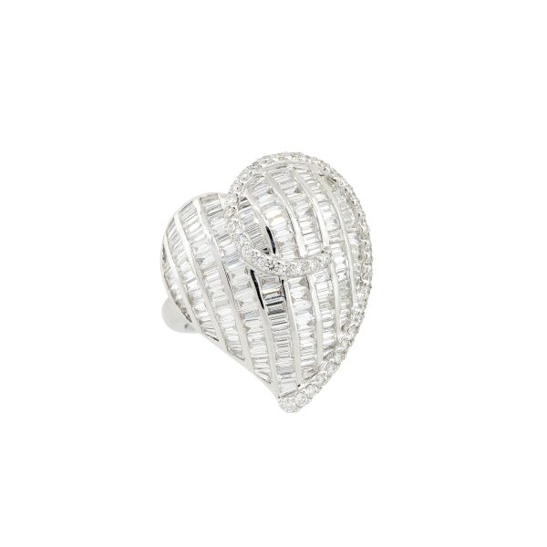 18k White Gold 2.4ctw Baguette & Round Brilliant Diamond Heart Ring