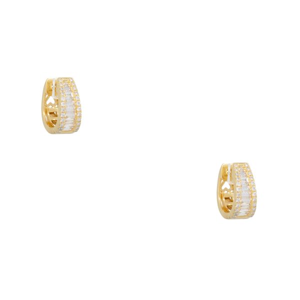 18k Yellow Gold 0.80ctw Round Brilliant & Baguette Cut Diamond Graduated Huggie Earrings