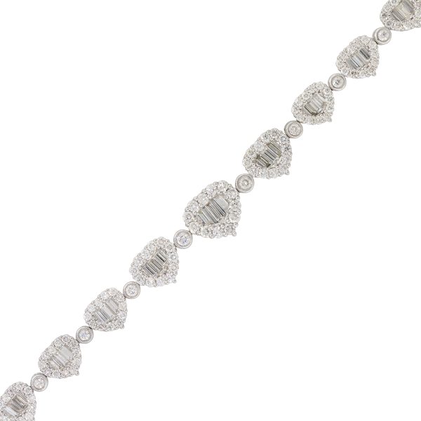 18k White Gold 6.27ctw Pave Diamond Heart Shaped Station Bracelet