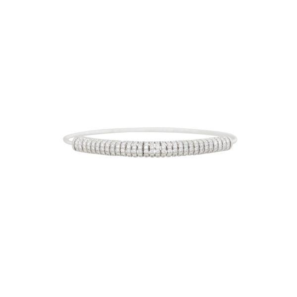 18k White Gold 1.88ctw Pave Diamond Ribbed Bangle Bracelet