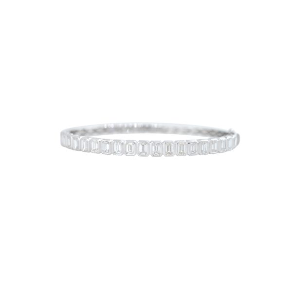 18k White Gold 4.7ctw Emerald Cut Diamond Bangle Bracelet